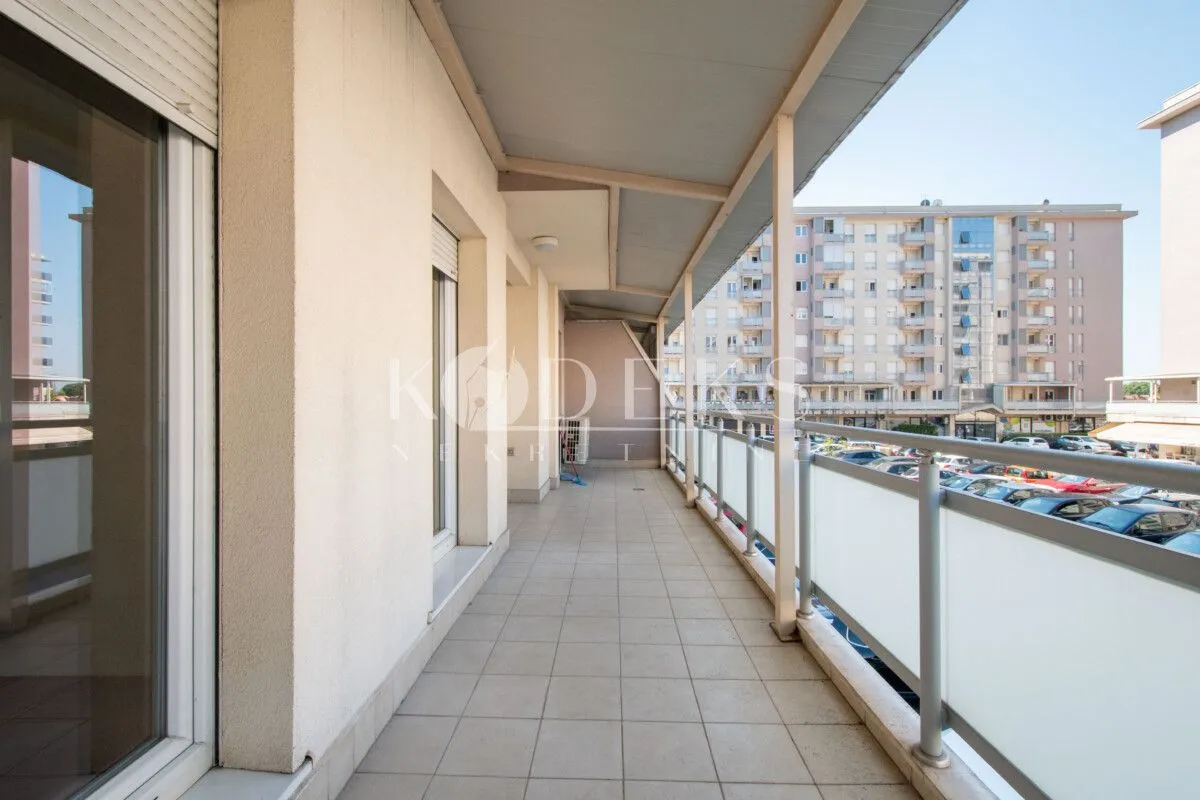 Rent, two bedroom apartment, 63m², City Kvart, Podgorica