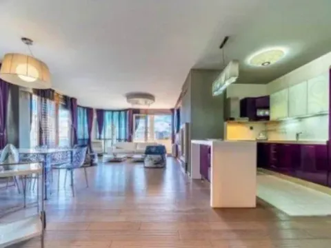 Prodaja, trosoban stan, 140m², Preko Morače, Podgorica - image 9