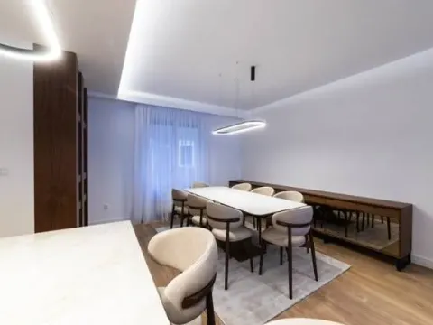 Izdavanje, četvorosoban stan, 140m², Crveni Krst, Beograd - image 3