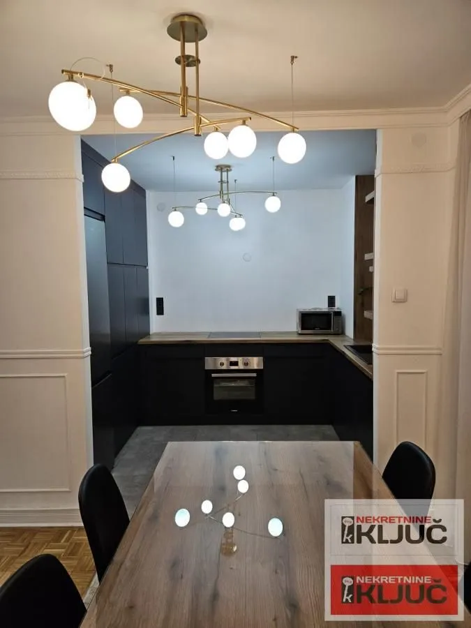 Prodaja, trosoban stan, 96m², Sajmište, Novi Sad