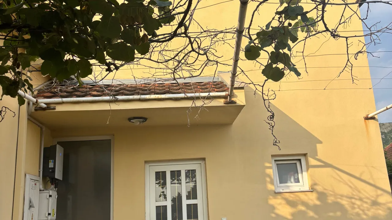 Prodaja, kuća, 165m², Zlatica, Podgorica