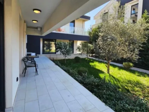 Rent, two bedroom apartment, 100m², Dalmatinska ulica, Podgorica - image 8