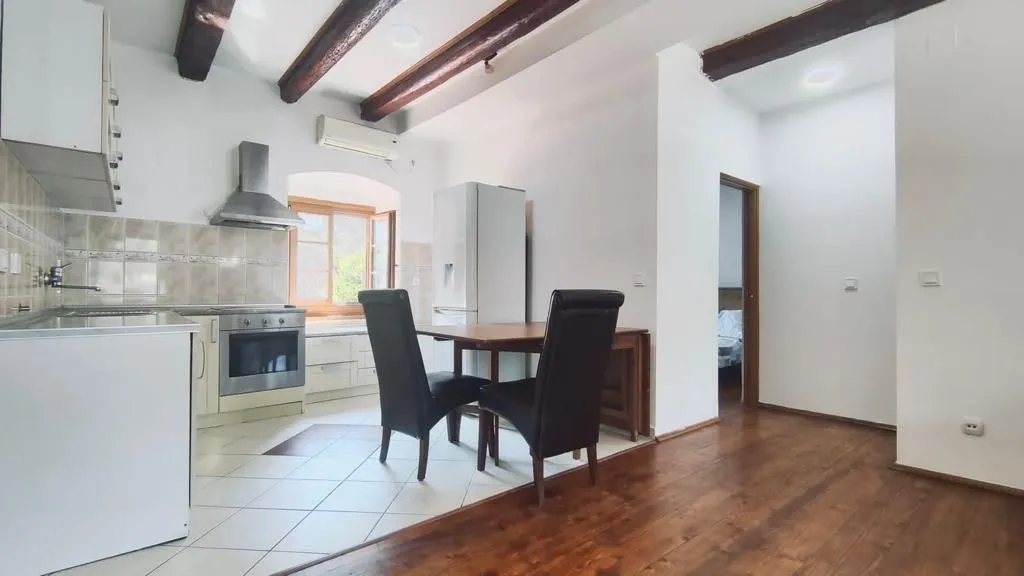 Sale, house, 300m², Kotor, Crna Gora