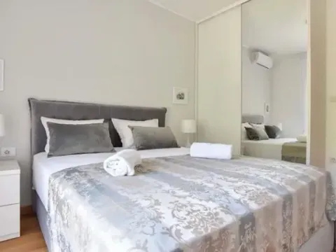 Sale, two bedroom apartment, 71m², Bečići, Budva - image 3