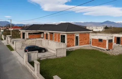 Sale, house, 259m², Donji Kokoti, Podgorica - image 3