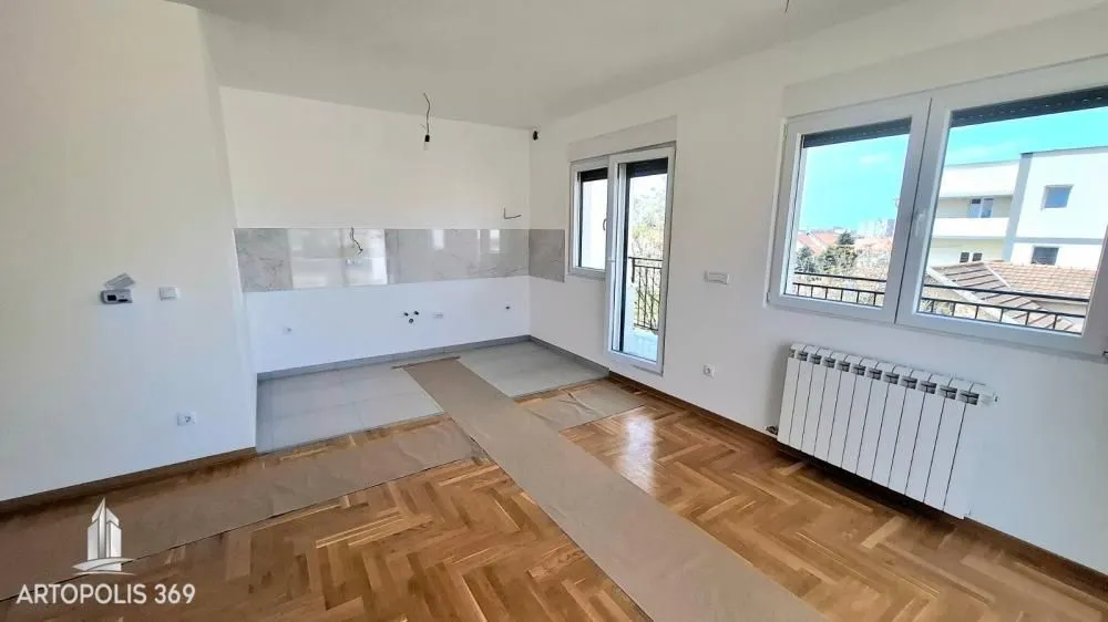 Sale, two bedroom apartment, 43m², Ledine, Beograd