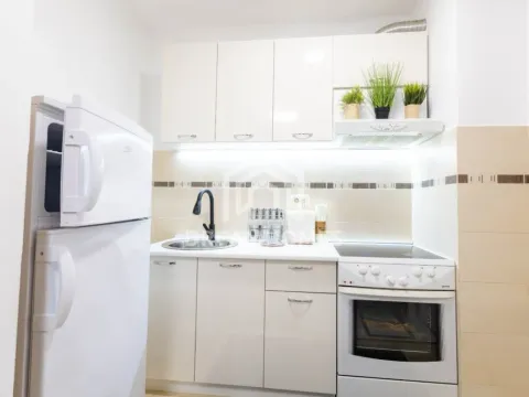 Izdavanje, jednosoban stan, 45m², Stari Aerodrom, Podgorica - image 4