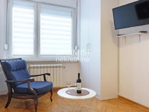 Rent, three bedroom apartment, 45m², Vračar Sve Podlokacije, Beograd - image 10