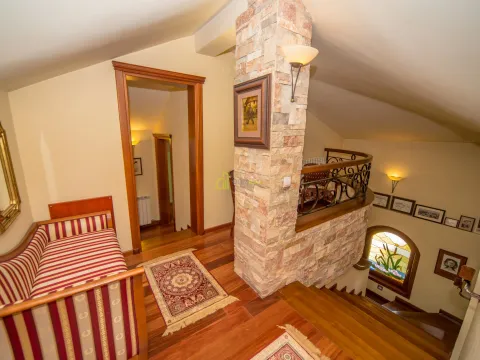 Sale, house, 168m², Cetinje, Crna Gora - image 35