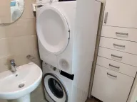 Izdavanje, dvosoban stan, 64m², City Kej, Podgorica - image 8