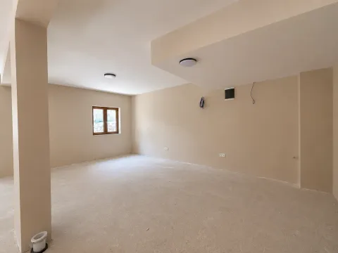 Rent, office space, 90m², Stara varoš, Nikšić - image 5