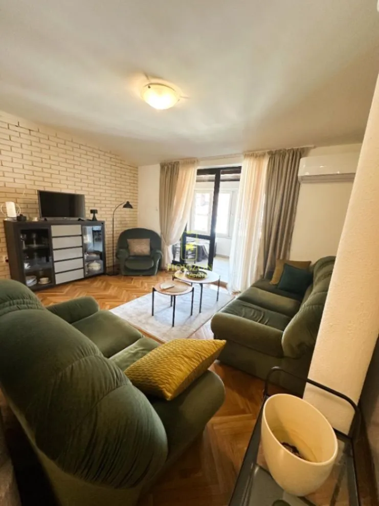Prodaja, dvosoban stan, 75m², Centar, Podgorica