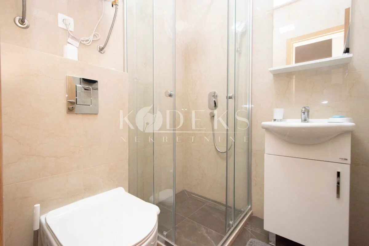 Rent, three bedroom apartment, 98m², City Kvart, Podgorica