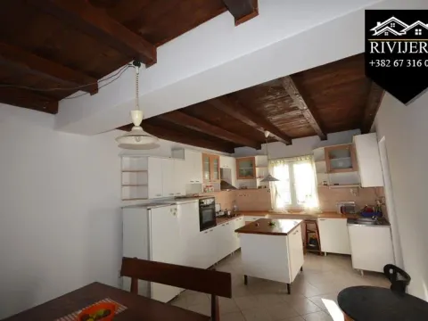 Prodaja, četvorosoban stan, 95m², Centar, Herceg Novi - image 3