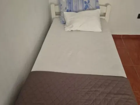 Izdavanje, trosoban stan, 100m², Kavač, Kotor - image 3