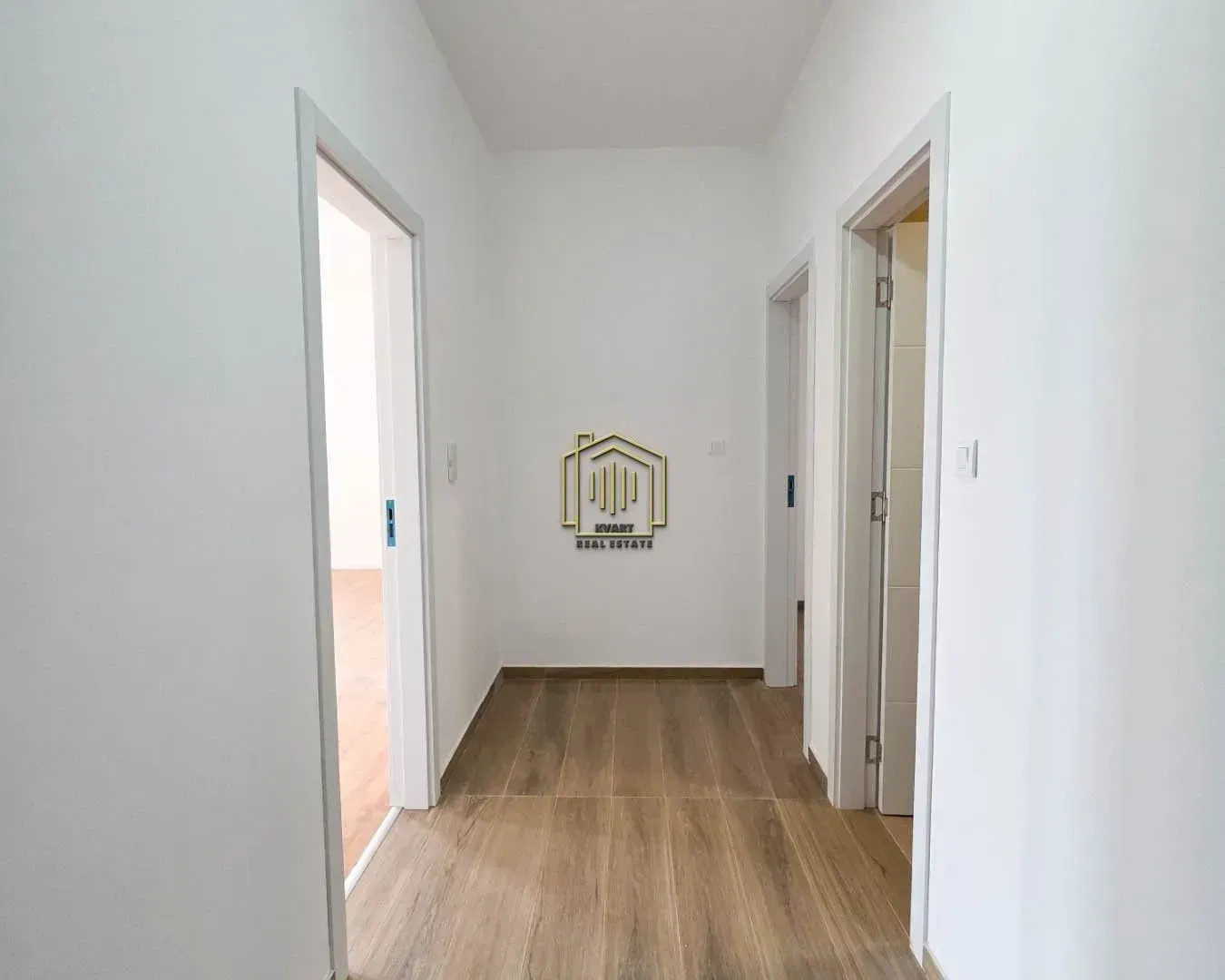 Izdavanje, dvosoban stan, 64m², Tološi, Podgorica