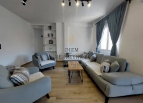 Izdavanje, trosoban stan, 100m², Mažina, Tivat