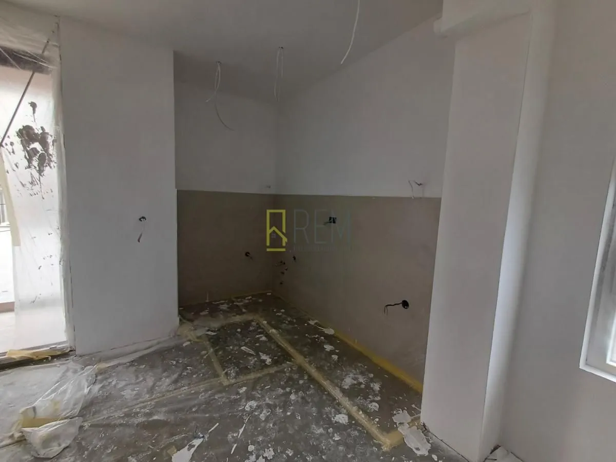 Prodaja, jednosoban stan, 55m², Momišići, Podgorica