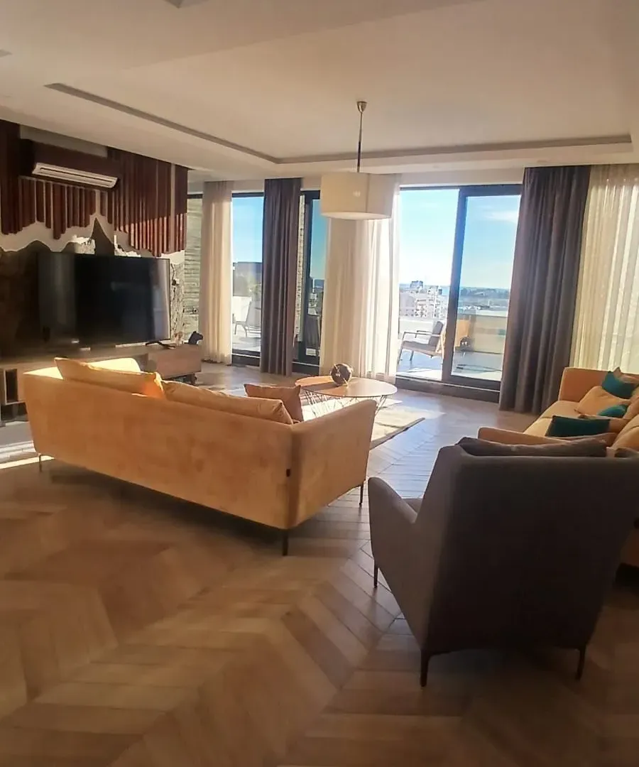 Prodaja, jednosoban stan, 170m², Budva, Crna Gora