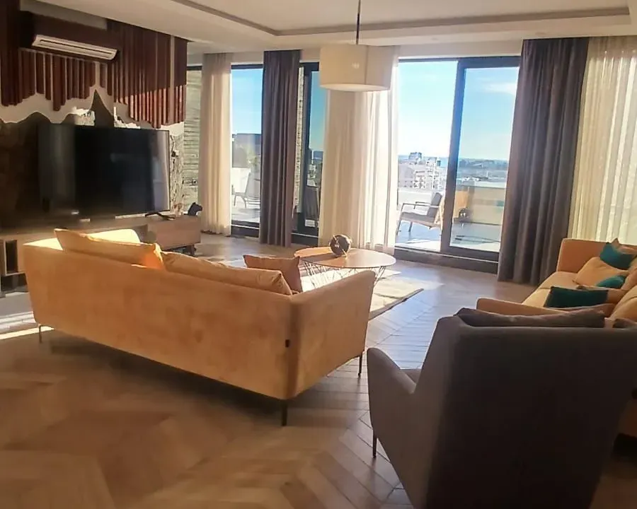 Prodaja, jednosoban stan, 170m², Budva, Crna Gora