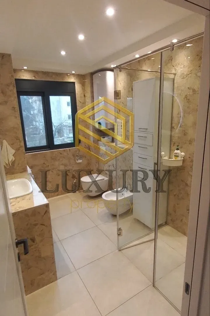 Rent, house, 2000m², Gornja Gorica, Podgorica