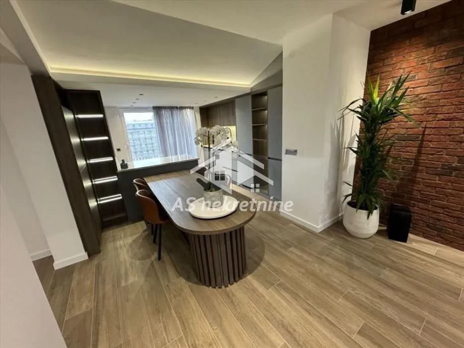 Rent, three bedroom apartment, 100m², Savski Venac, Beograd