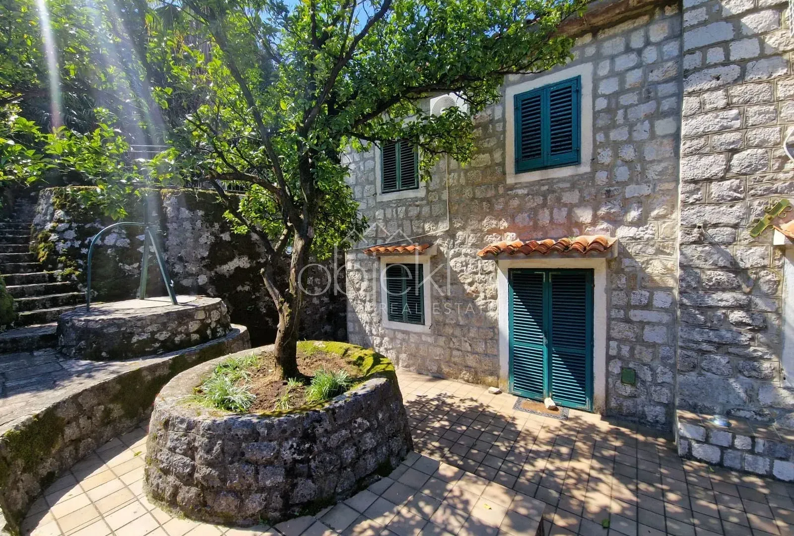 Sale, house, 130m², Kotor, Crna Gora