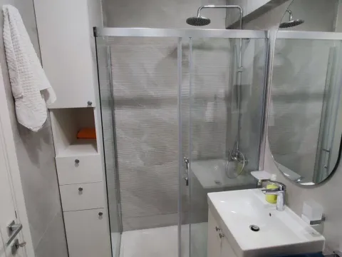 Izdavanje, jednosoban stan, 47m², Central Point, Podgorica - image 10