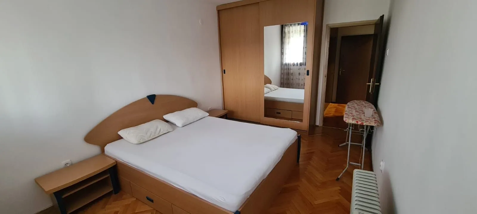 Izdavanje, jednosoban stan, 50m², Blok 5, Podgorica