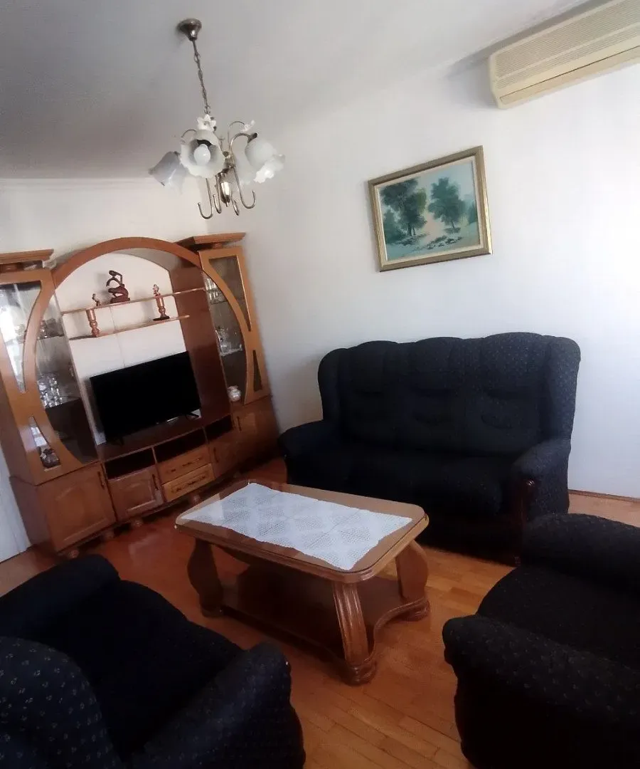 Rent, one bedroom apartment, 63m², Centar, Bar