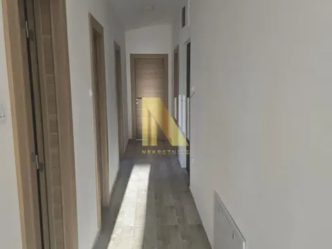 Prodaja, trosoban stan, 70m², Vidovdansko naselje, Novi Sad Sve Podlokacije - image 3