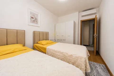 Izdavanje, dvosoban stan, 71m², New City, Podgorica - image 10