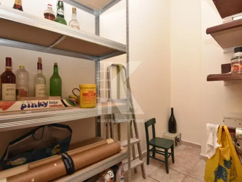 Izdavanje, trosoban stan, 110m², Preko Morače, Podgorica - image 8