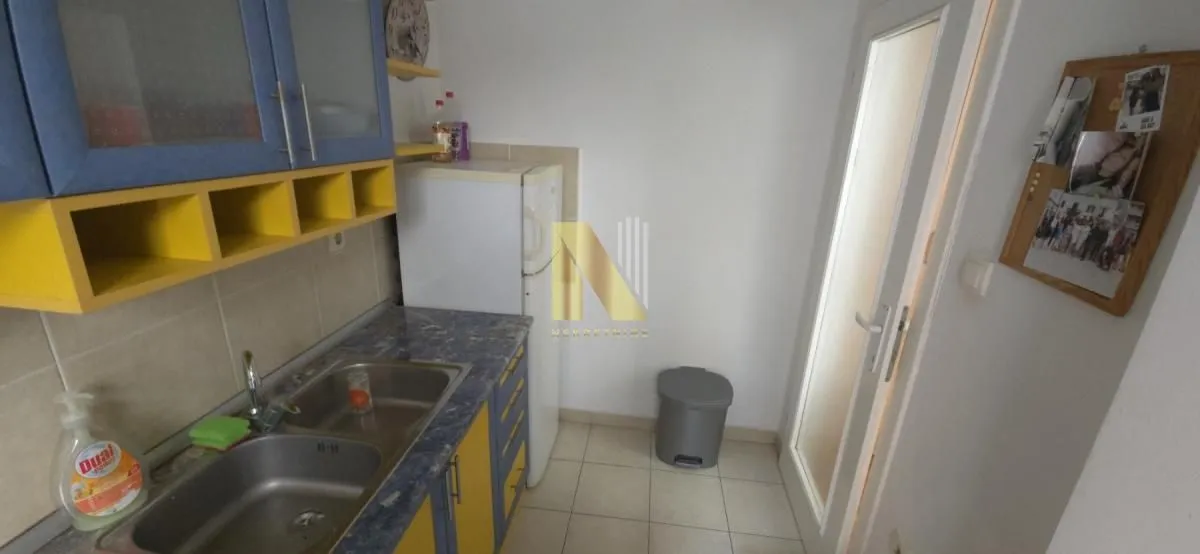 Izdavanje, jednosoban stan, 36m², Centar, Novi Sad