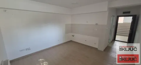 Prodaja, garsonjera, 21m², Lipov gaj, Novi Sad Sve Podlokacije - image 3
