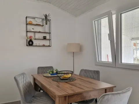 Sale, three bedroom apartment, 122m², Šušanj, Bar - image 3