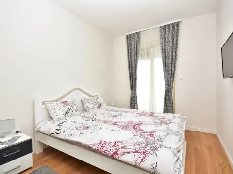 Rent, one bedroom apartment, 50m², Central Point, Podgorica - image 6