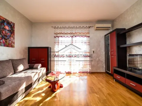 Izdavanje, stan, 31m², City Kvart, Podgorica - image 1