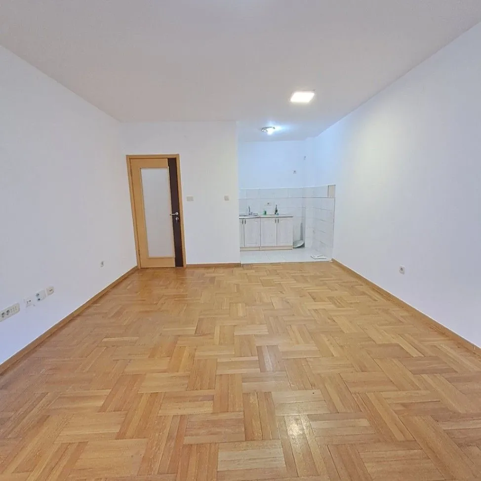 Prodaja, jednosoban stan, 50m², Pobrežje, Podgorica