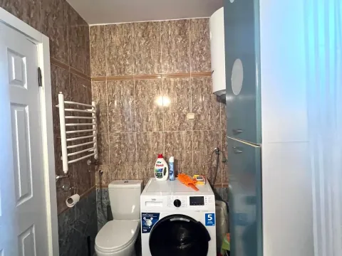 Izdavanje, trosoban stan, 65m², Vračar Sve Podlokacije, Beograd - image 7