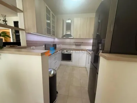 Izdavanje, trosoban stan, 106m², Vračar Hram, Vračar Sve Podlokacije - image 4