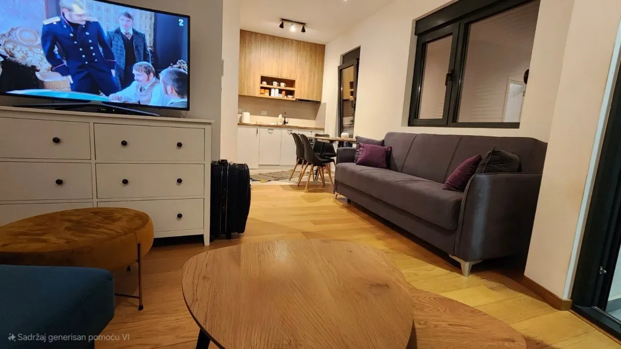 Izdavanje, garsonjera, 30m², Bečići, Budva