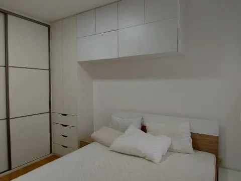 Prodaja, jednosoban stan, 43m², Stari Aerodrom, Podgorica - image 11