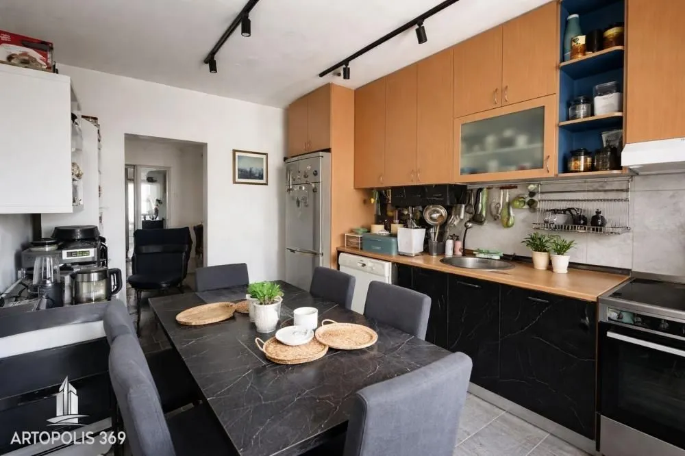 Prodaja, dvosoban stan, 62m², Karaburma, Palilula Sve Podlokacije