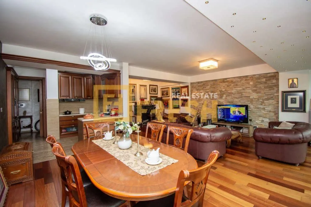 Rent, four bedroom apartment, 160m², Preko Morače, Podgorica