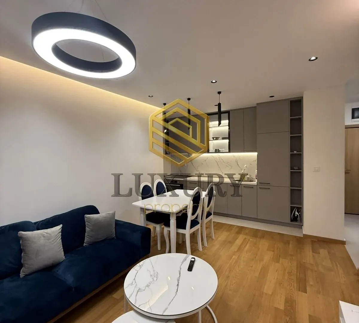 Izdavanje, dvosoban stan, 53m², City Kvart, Podgorica