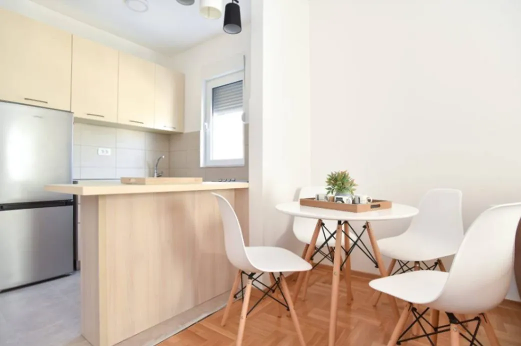 Rent, apartment, 40m², Maslinjak, Budva