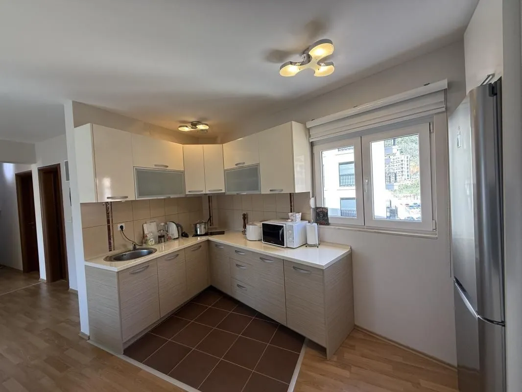 Sale, two bedroom apartment, 69m², Bečići, Budva