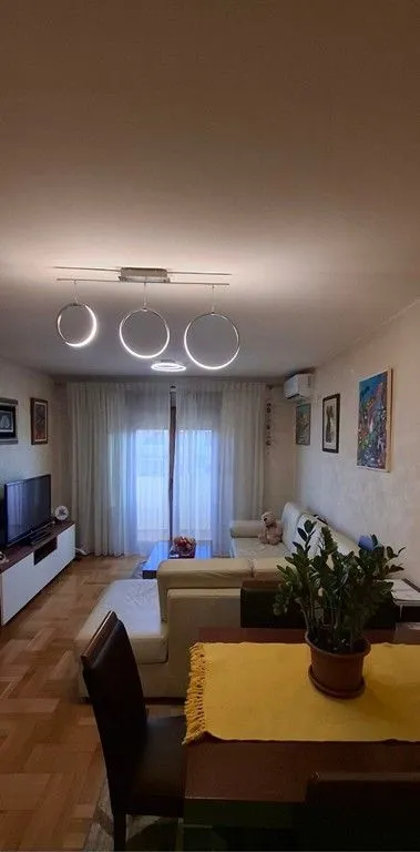 Prodaja, dvosoban stan, 67m², Stari Aerodrom, Podgorica