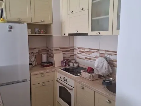 Izdavanje, jednosoban stan, 37m², Stari Aerodrom, Podgorica - image 5